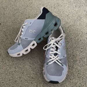 ON Running - Cloudflyer 4